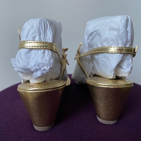 Gold    Wild Rose   Sandals - Picture 5 of 8